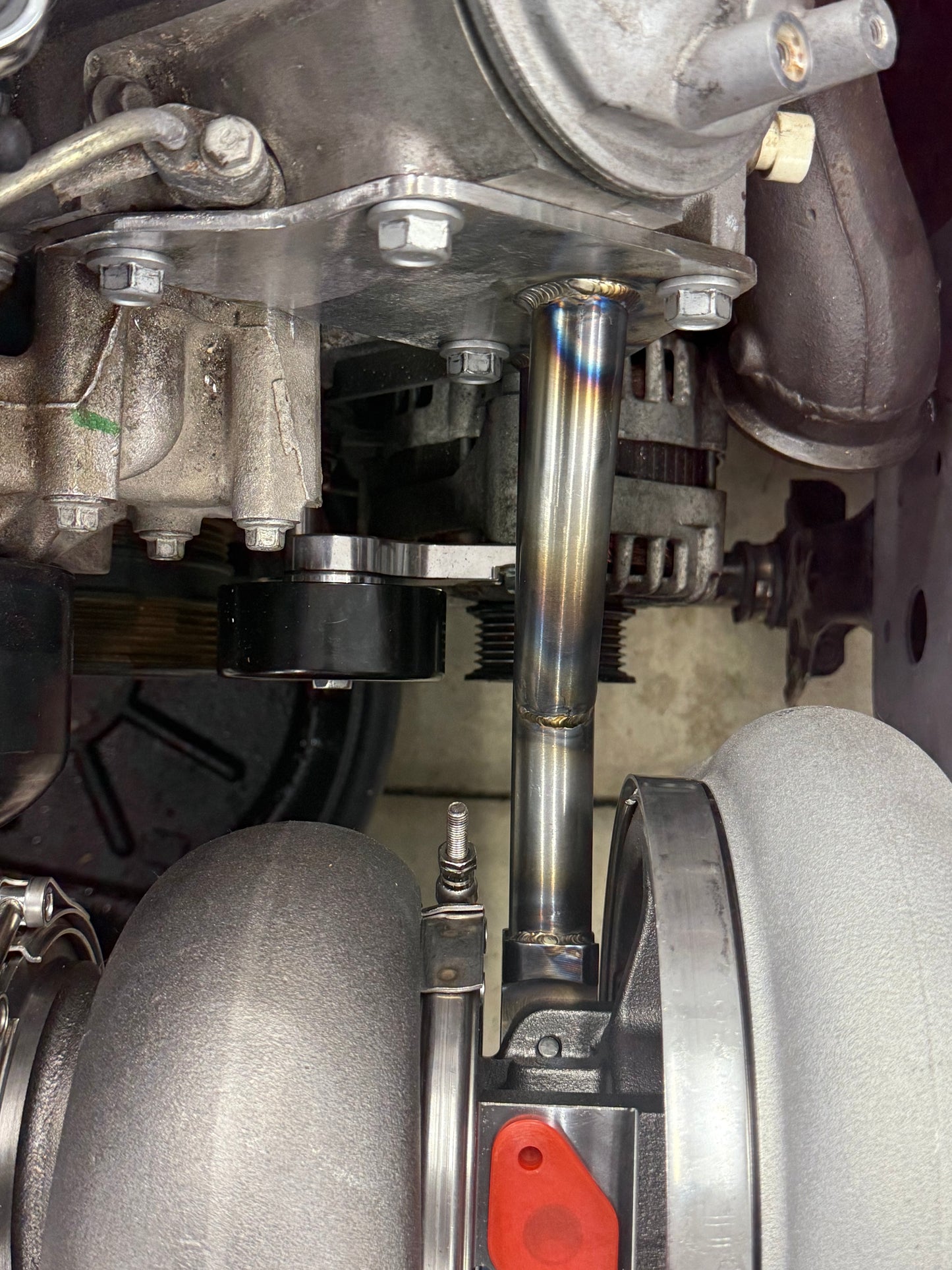 LS Cylinder Head Mid-Frame Turbo Mount